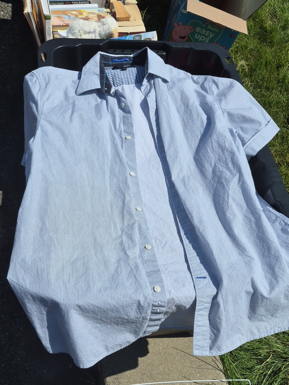 Men's Light Blue Short-Sleeve Button-Down Shirt